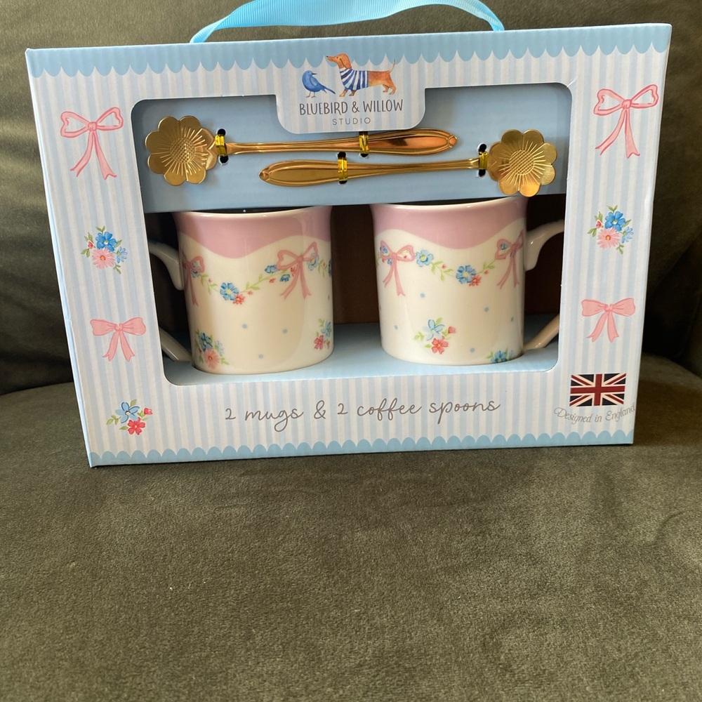 Bluebird and willow fine china fleur tea set